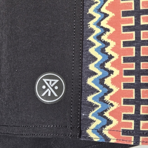 Huckberry Roark Passage Side Panel Boardshorts 16" - Picture 5 of 14